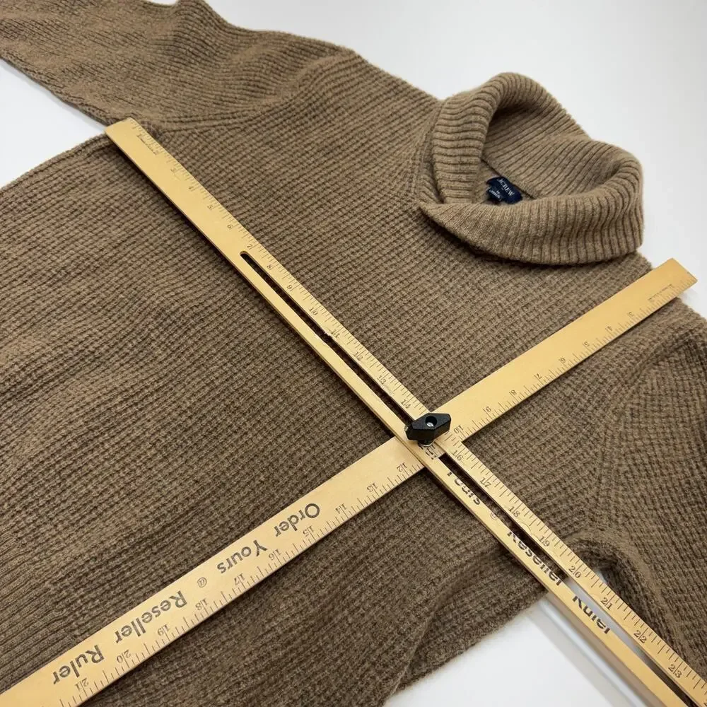 J. Crew see photos